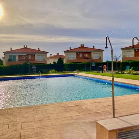 Apartment Con Patio Privado, Piscina Comunitaria Y Parking En Miami Playa - Es-9-169 Les Planes del Rei