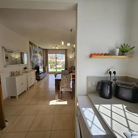 Апартаменты Con Patio Privado, Piscina Comunitaria Y Parking En Miami Playa - Es-9-169 *