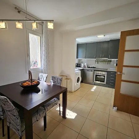 Apartment Con Patio Privado, Piscina Comunitaria Y Parking En Miami Playa - Es-9-169 Les Planes del Rei